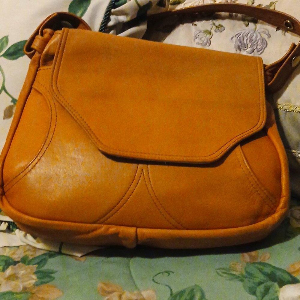 LEATHER PURSE